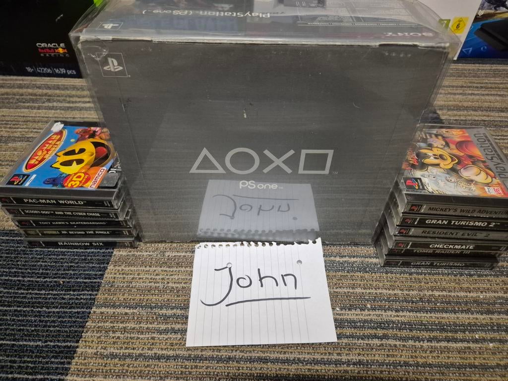Playstation 1 met 11 games boxed., Spelcomputers en Games, Spelcomputers | Sony PlayStation 1, Ophalen, Zo goed als nieuw, Met 1 controller