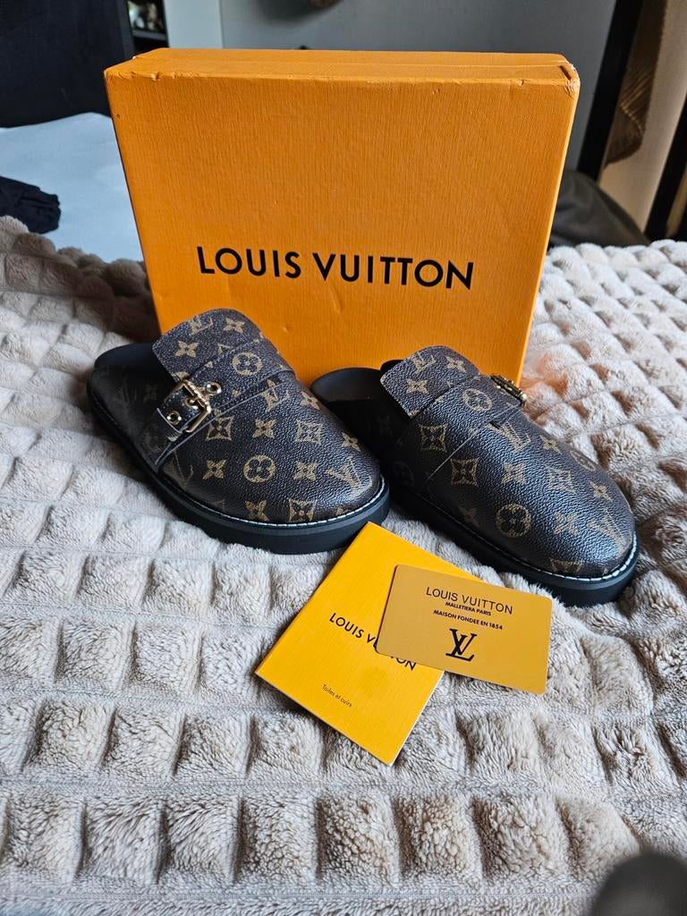 Leuke slippers maat 39, Ophalen of Verzenden, Nieuw
