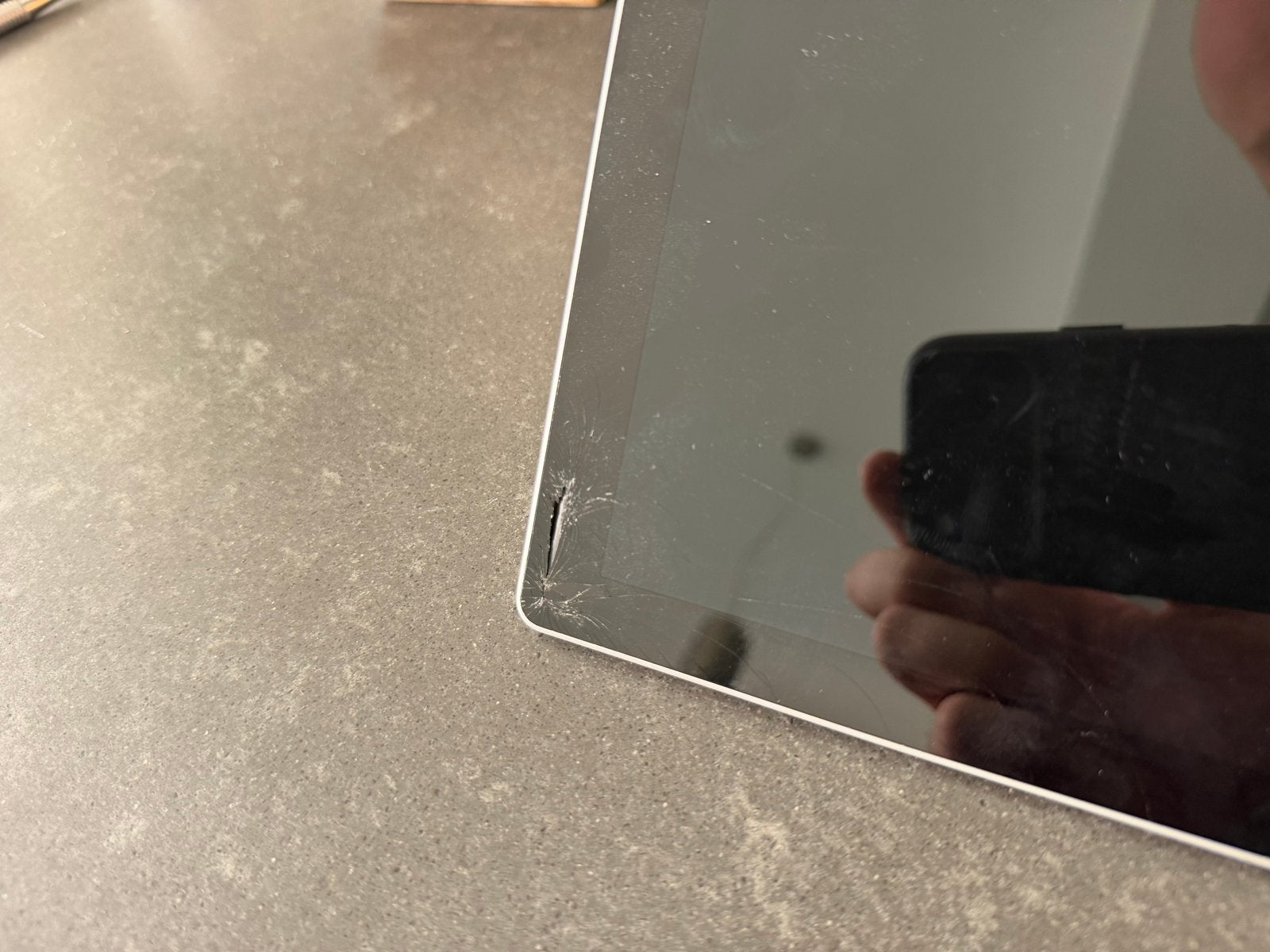 Microsoft Surface Pro met beschadigd scherm, 12 inch, Ophalen of Verzenden, 128 GB, Niet werkend