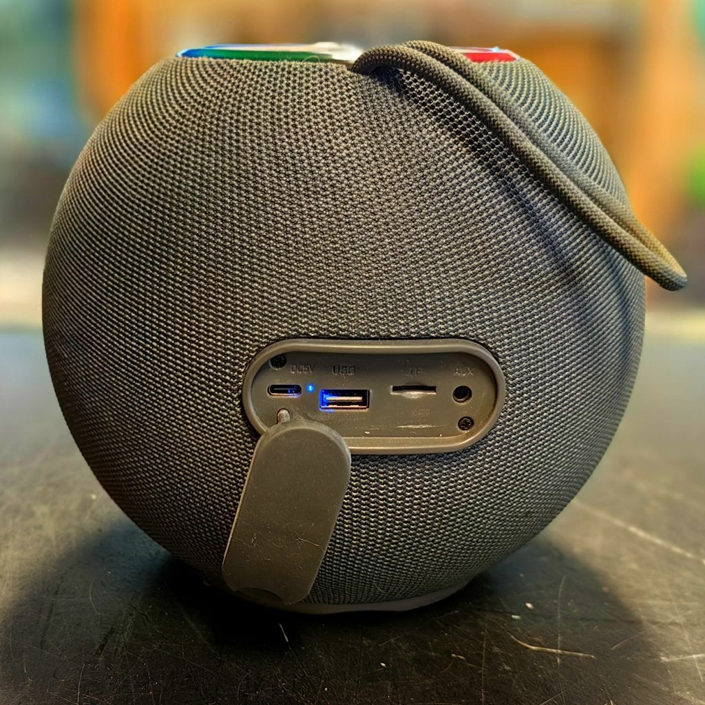 Bluetooth Speaker - In Nette Staat, Flex Ltd., Gebruikt, https://flex.com/contact-us, Nobelstraat 10, 5807 GA Oostrum LB, Limburg, Nederland
