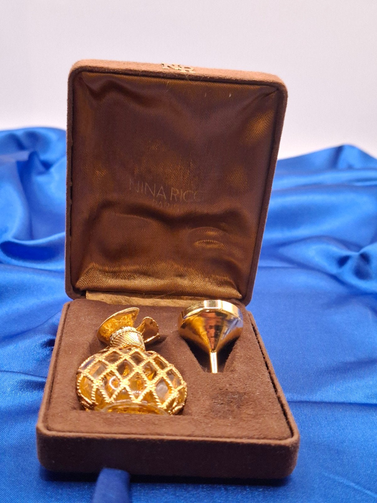 Nina Ricci - L'air du Temps - 6ml - 1948 + Luxury box, Ophalen of Verzenden, Zo goed als nieuw, Miniatuur