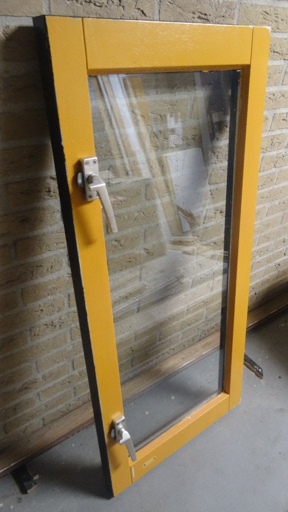 Hardhouten kozijnen: 52.5x112.5, 84x126 (2x), 81x126 (2x) cm, Ophalen, Minder dan 80 cm, Overige typen, Minder dan 200 cm