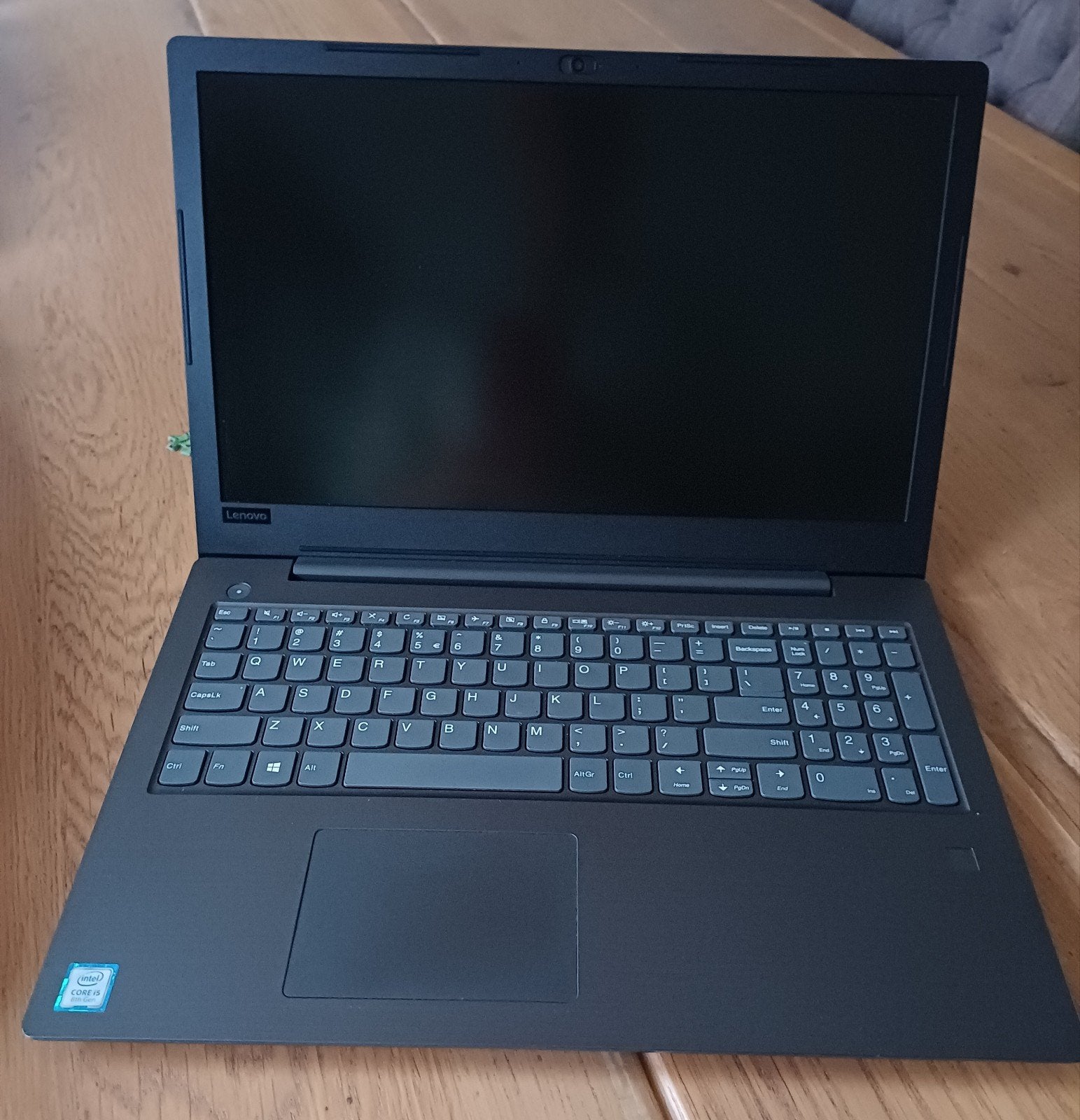 Lenovo V330-15IKB, Ophalen, 15 inch, SSD
