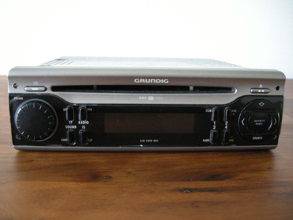 Grundig Autoradio CD Speler, Ophalen of Verzenden, Gebruikt