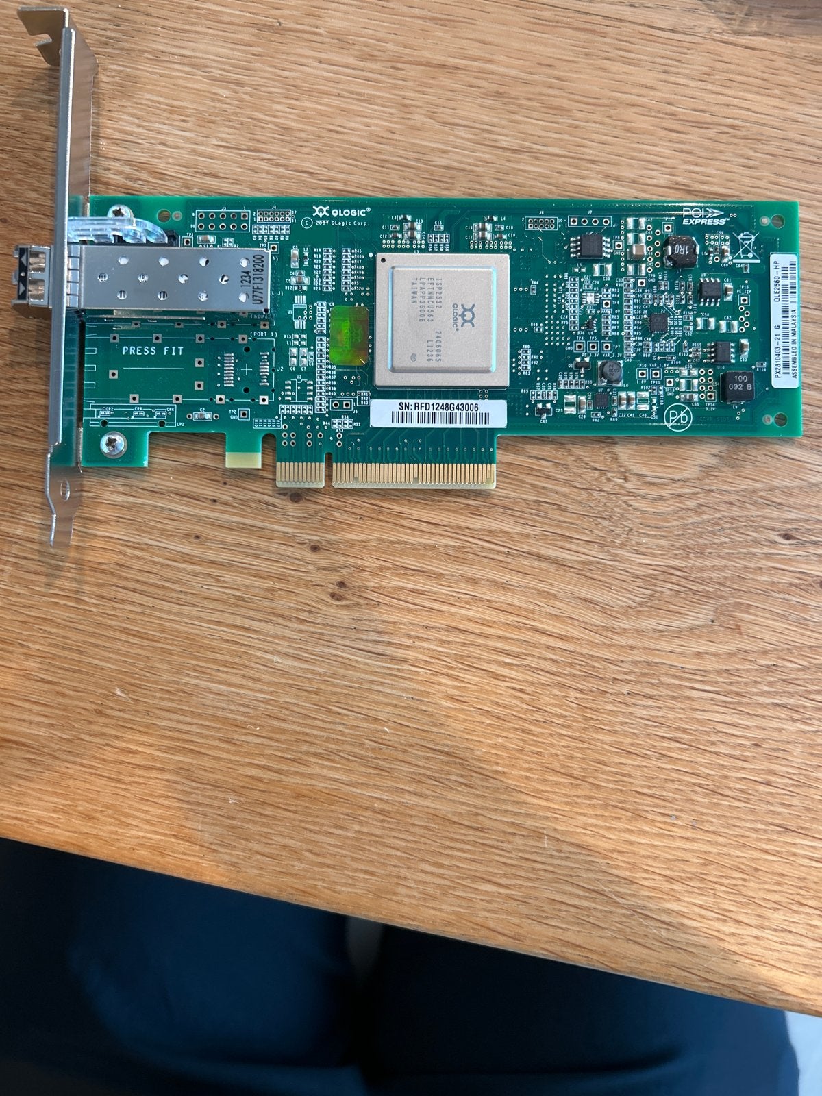 HP QLogic 81Q 8Gb Fibre Channel PCIe HBA Serverkaart, Computers en Software, Videokaarten, Ophalen, Gebruikt, Overige soorten
