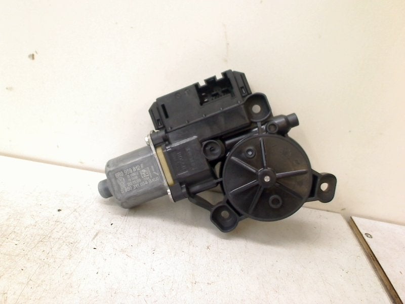Motor Raammechaniek Rechts Achter raammotor Polo V (6R) 2012, Gebruikt, Volkswagen, Volkswagen AG, Kundenbetreuung@volkswagen.de
