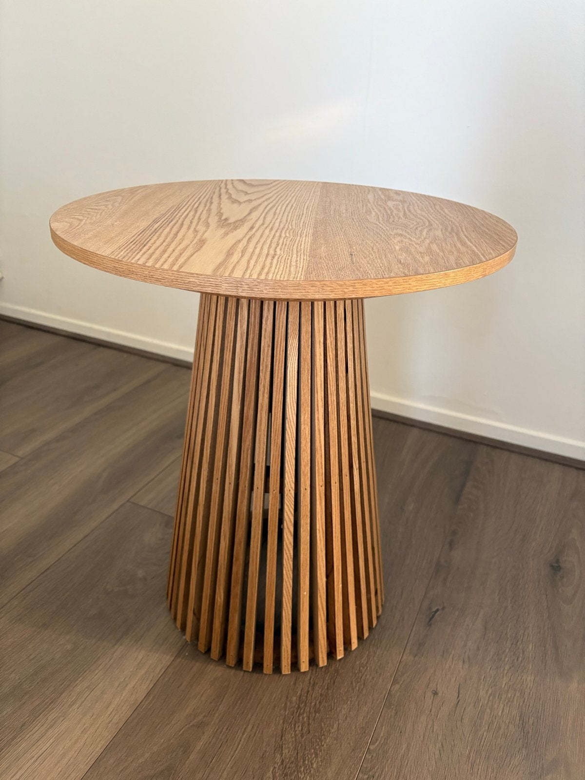 Stijlvolle houten bijzettafel - Rond en modern design, 45 tot 60 cm, Minder dan 55 cm, Rond, Ophalen of Verzenden
