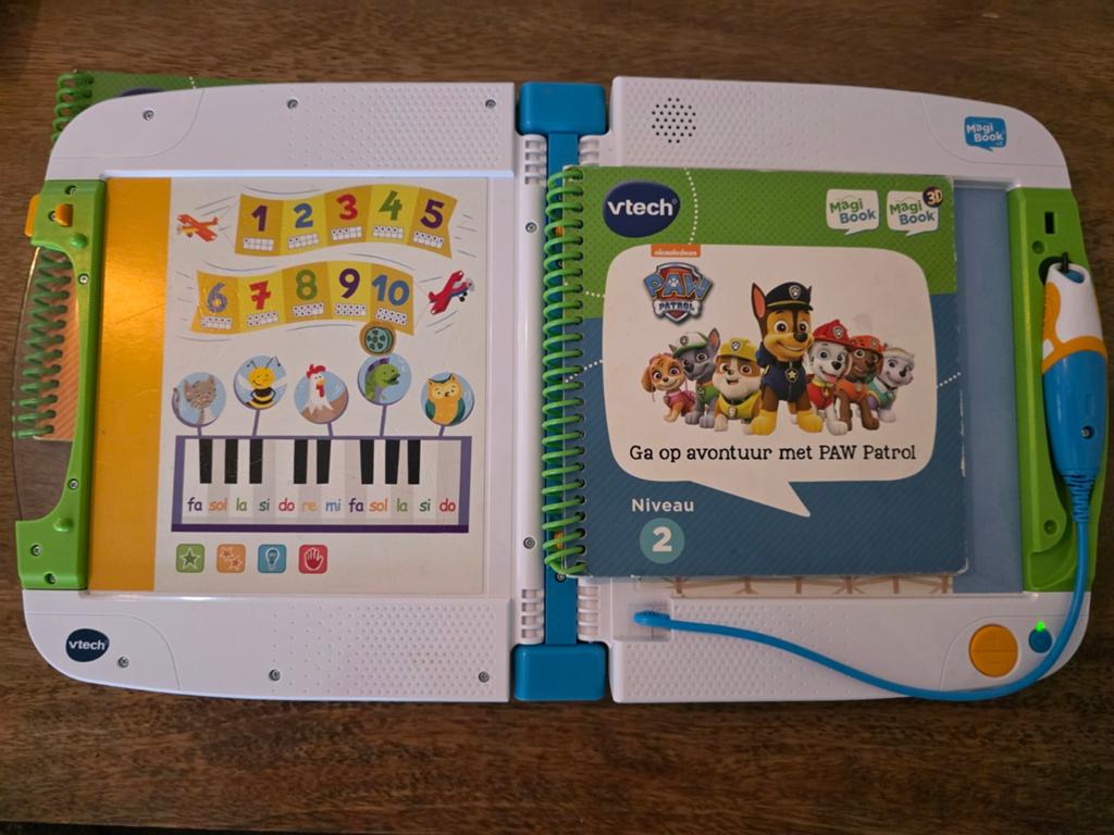 Vtech Magi Book V2, Ophalen, Zo goed als nieuw, 6 maanden tot 2 jaar