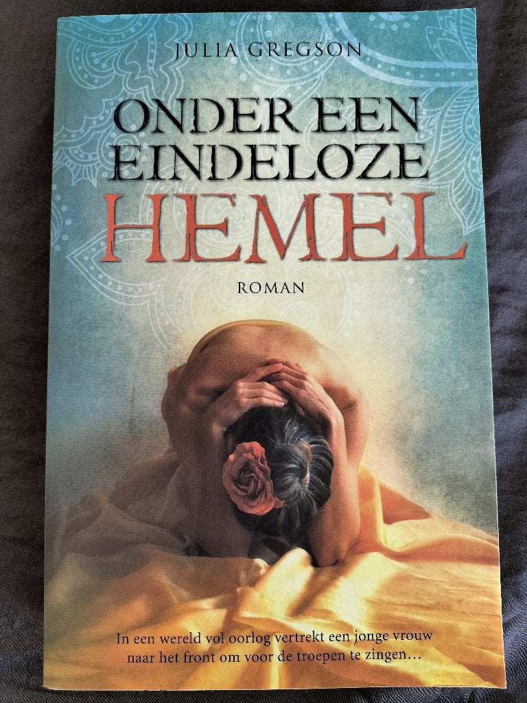 Julia Gregson - Onder een eindeloze hemel, Boeken, Ophalen of Verzenden, Zo goed als nieuw, Julia Gregson