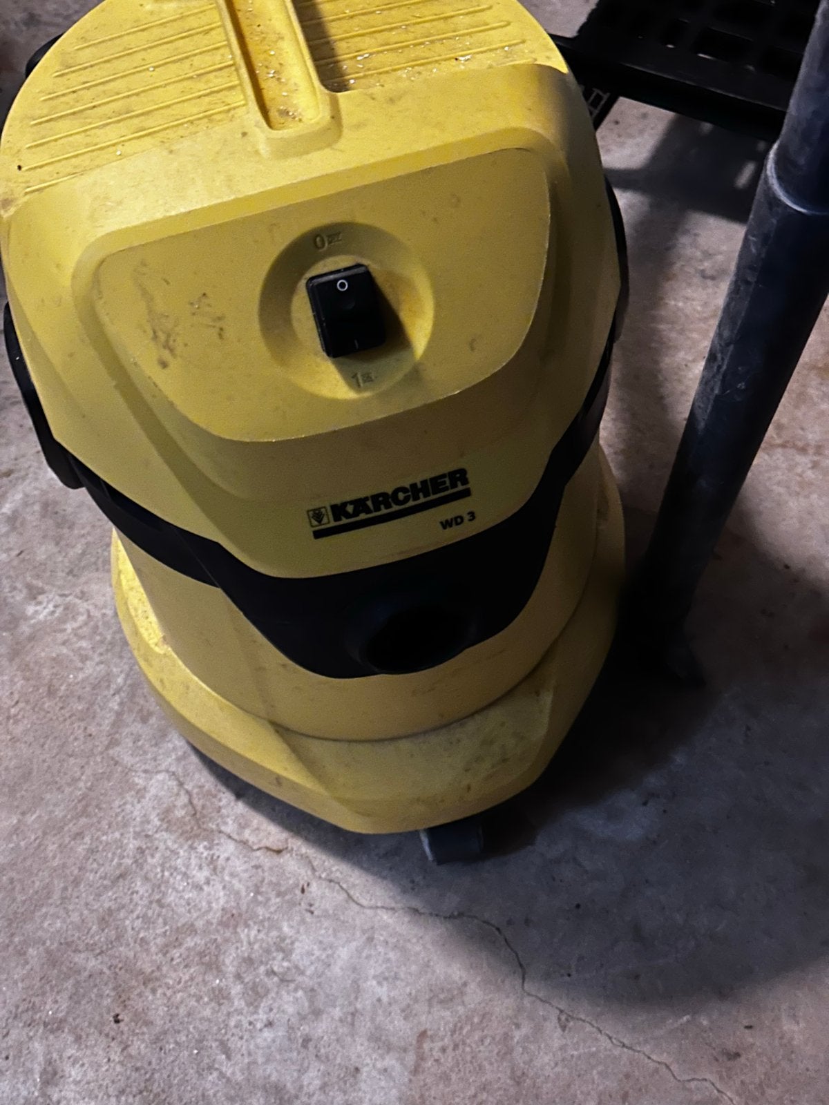 Defecte Kärcher WD 3 waterstofzuiger - Gratis af te halen, Kärcher, Ophalen of Verzenden, Niet werkend, Waterstofzuiger