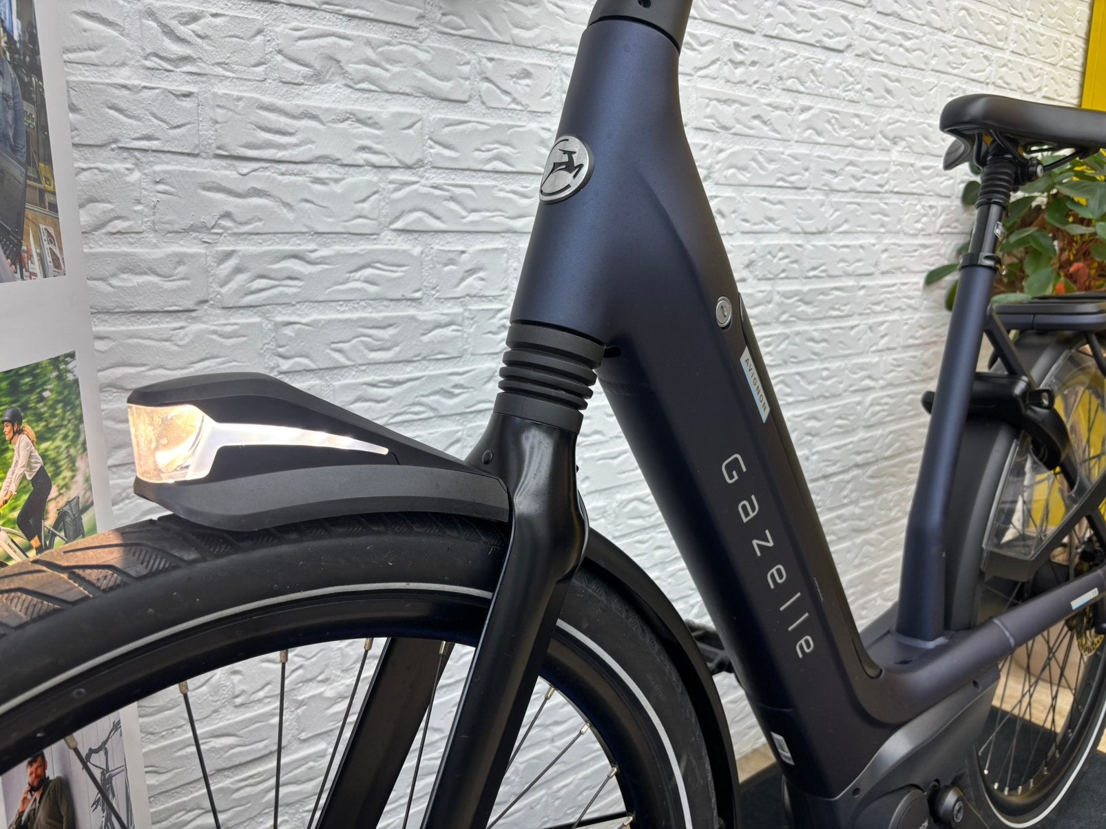 Gazelle Avignon C8 – als nieuw | slechts 1.060 km | 625 W, Fietsen en Brommers, Zo goed als nieuw, 50 km per accu of meer, 55 tot 59 cm