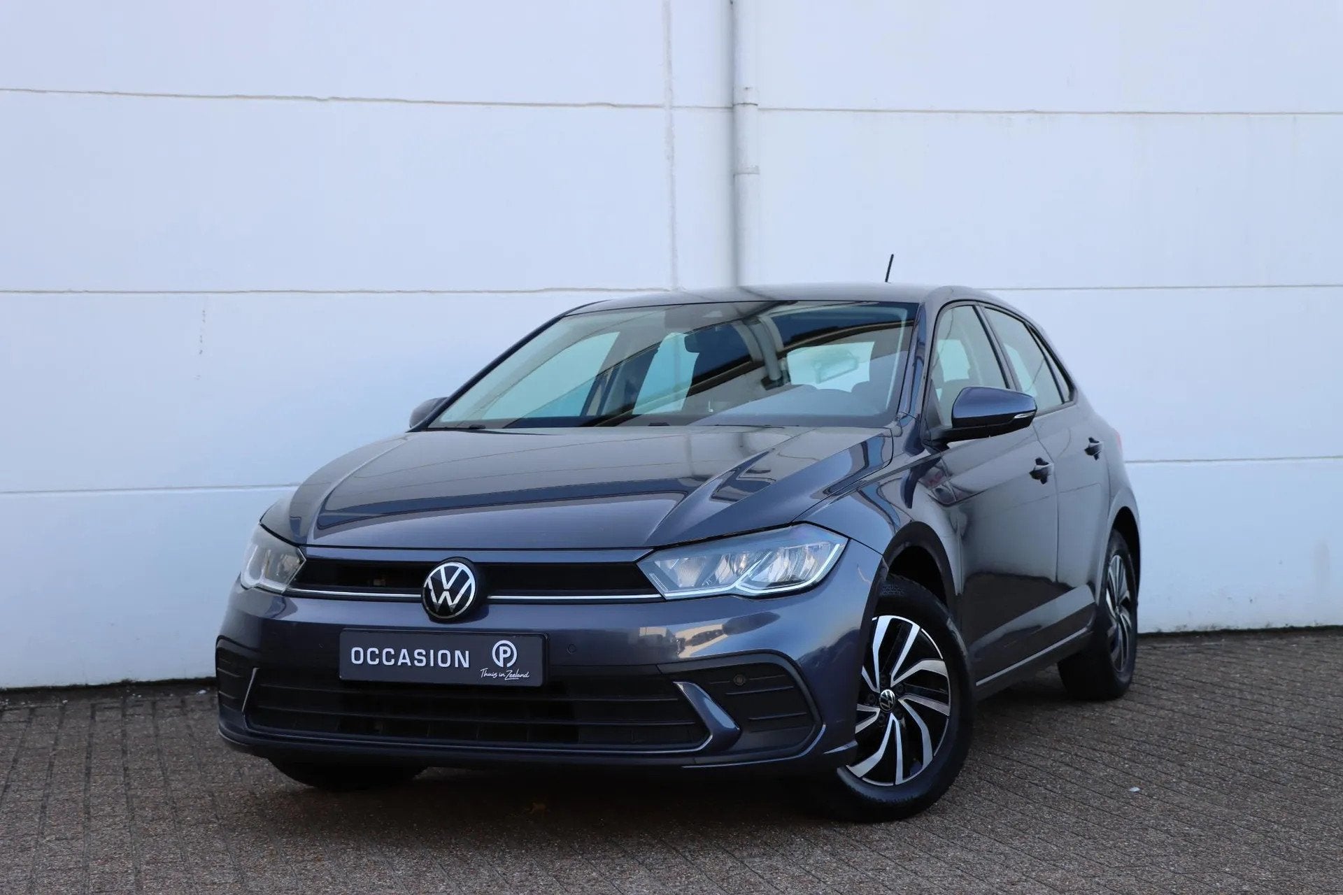 Volkswagen Polo 1.0 TSI Life 95pk (bj 2021), LED verlichting, Gebruikt, 1072 kg, 49 €/maand