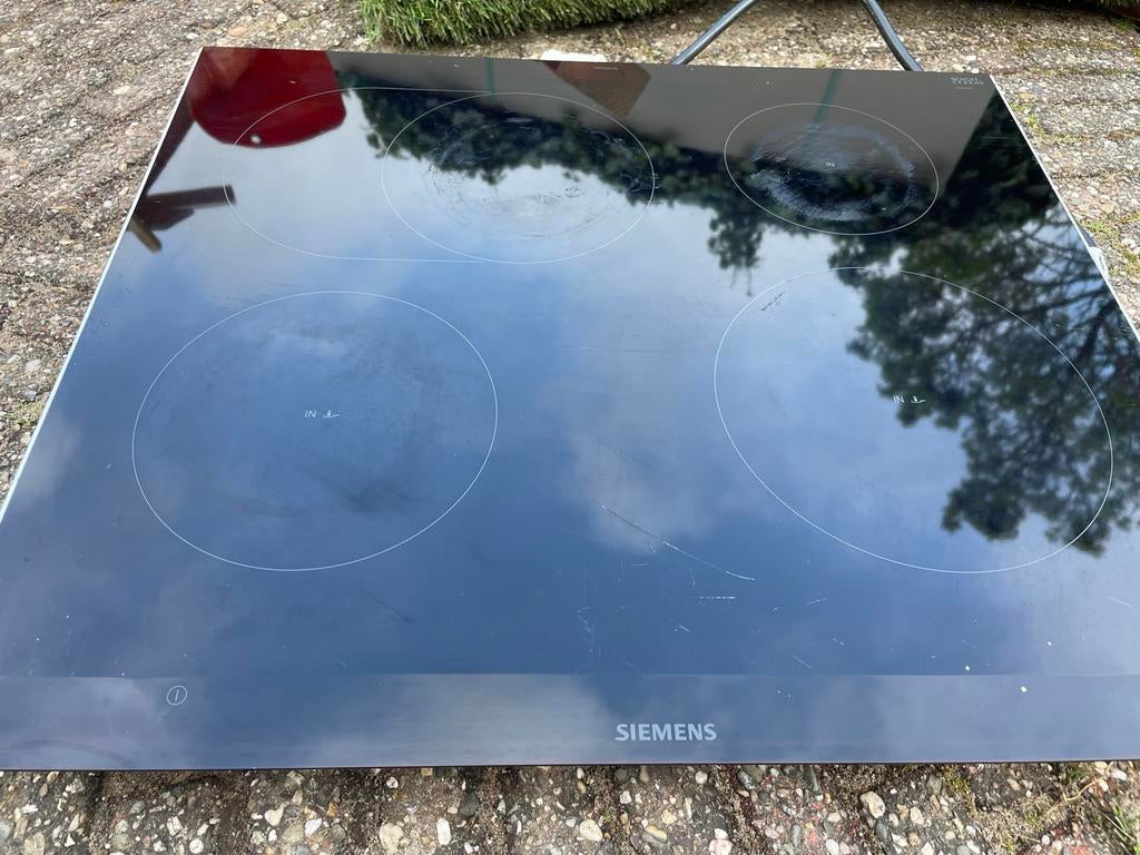 Siemens EH675LFC1E Inductiekookplaat, Ophalen, Gebruikt, 4 kookzones, Inbouw