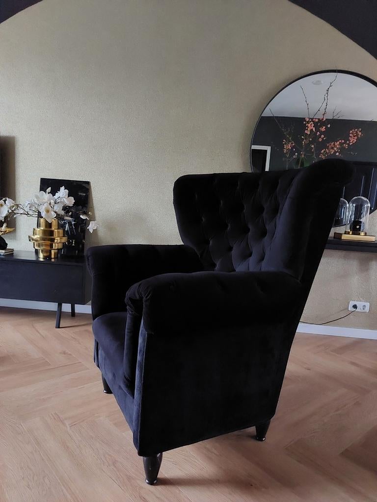 Luxe zwarte fauteuil - Chesterfield stijl, Huis en Inrichting, Fauteuils, 75 tot 100 cm, Ophalen of Verzenden, Zo goed als nieuw