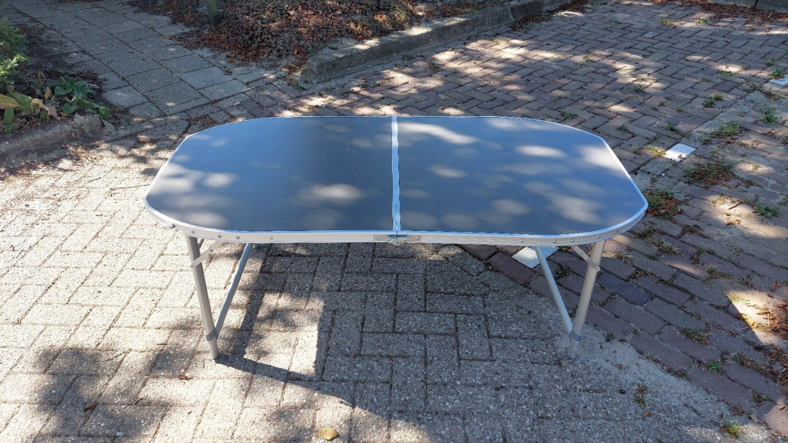 Campingtafel - Gebruikt met lichte stormschade, Caravans en Kamperen, Kampeermeubelen, Ophalen, Gebruikt, Campingtafel