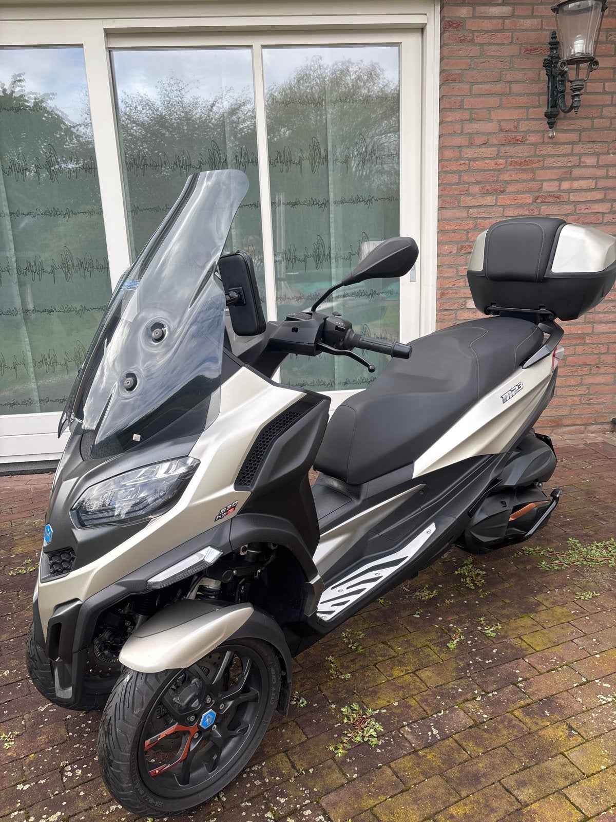Piaggio MP3 530 HPE Exclusive - Zo goed als nieuw, Fietsen en Brommers, Ophalen, Overige modellen, Zo goed als nieuw, Benzine