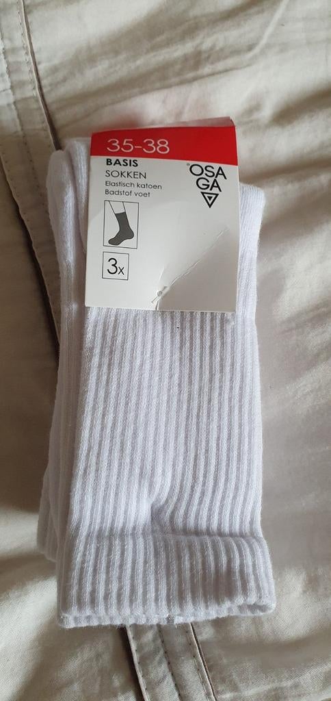 Gezocht Witte sokken, Wit, Maat 35 t/m 38, Sportsokken, Ophalen