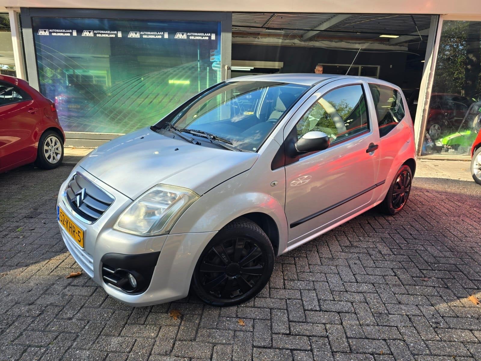 Citroen C2 1.4i-16v Stop & Start Sensodrive | AUTOMAAT | 3/6, Dealer onderhouden, 4 cilinders, 4 stoelen, Bedrijf