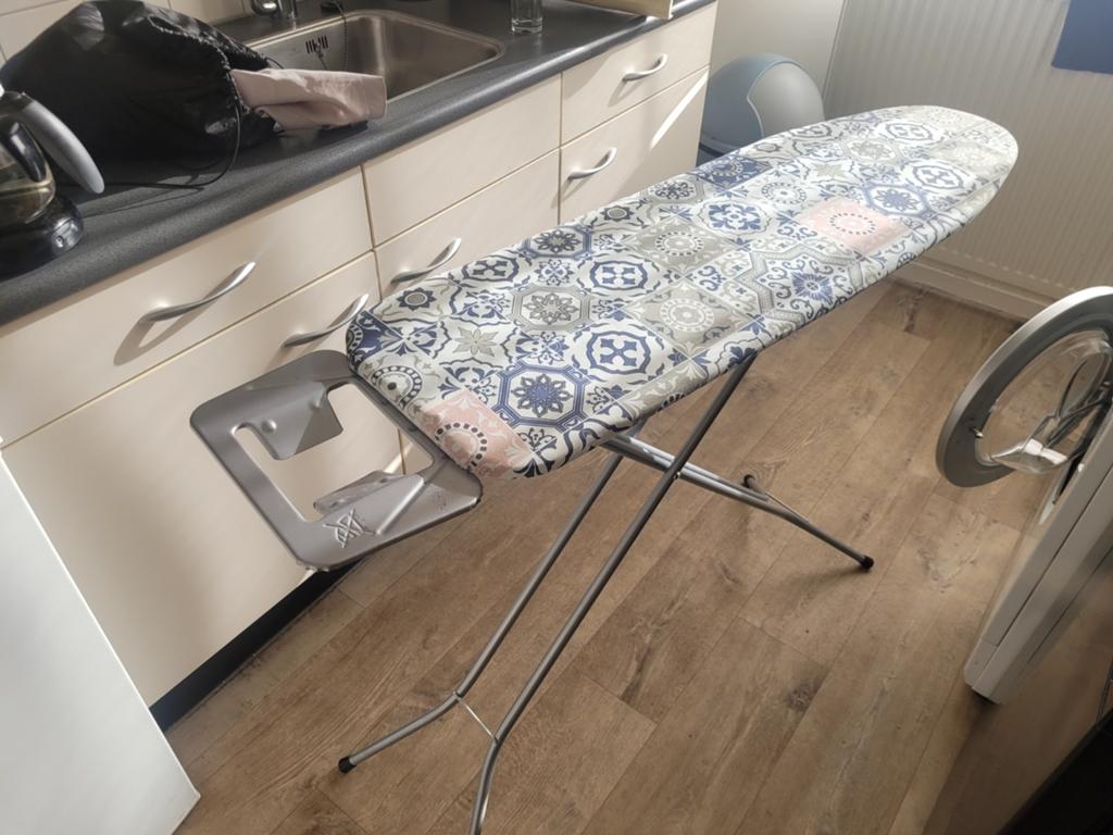 Strijkplank met leuke print, Witgoed en Apparatuur, Strijkijzers en Strijkplanken, Ophalen, Gebruikt