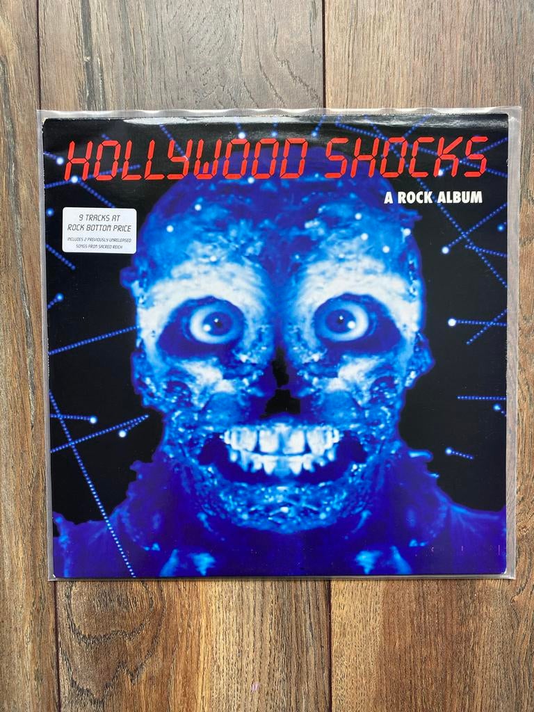 Hollywood Shocks LP (1991) met Sacred Reich A Question 12”, 1990 - 1999, Ophalen of Verzenden, 12 inch, Complilatie