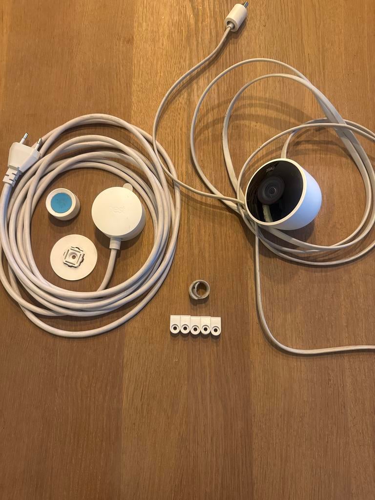 Nest Cam Outdoor Beveiligingscamera - Gebruikt, Audio, Tv en Foto, Videobewaking, Gebruikt, Buitencamera, Ophalen of Verzenden