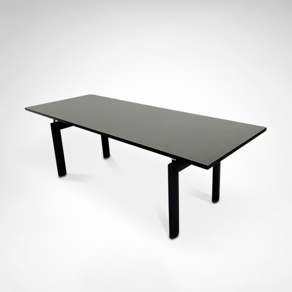 LC6-eettafel | staal en hout | Le Corbusier | Cassina |1980s, Huis en Inrichting, Ophalen, Gebruikt, Vijf personen of meer, 200 cm of meer