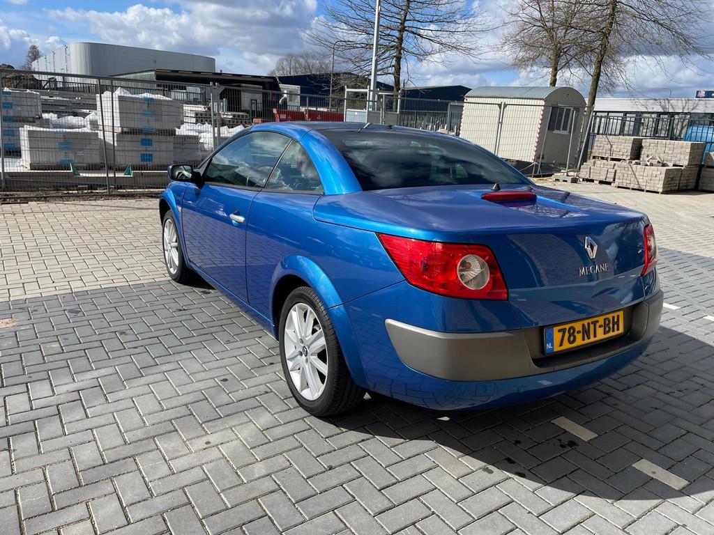 Renault Mégane Coupé-Cabriolet 2.0-16V Privilège Luxe, Voorwielaandrijving, 1998 cc, 135 pk, Gebruikt