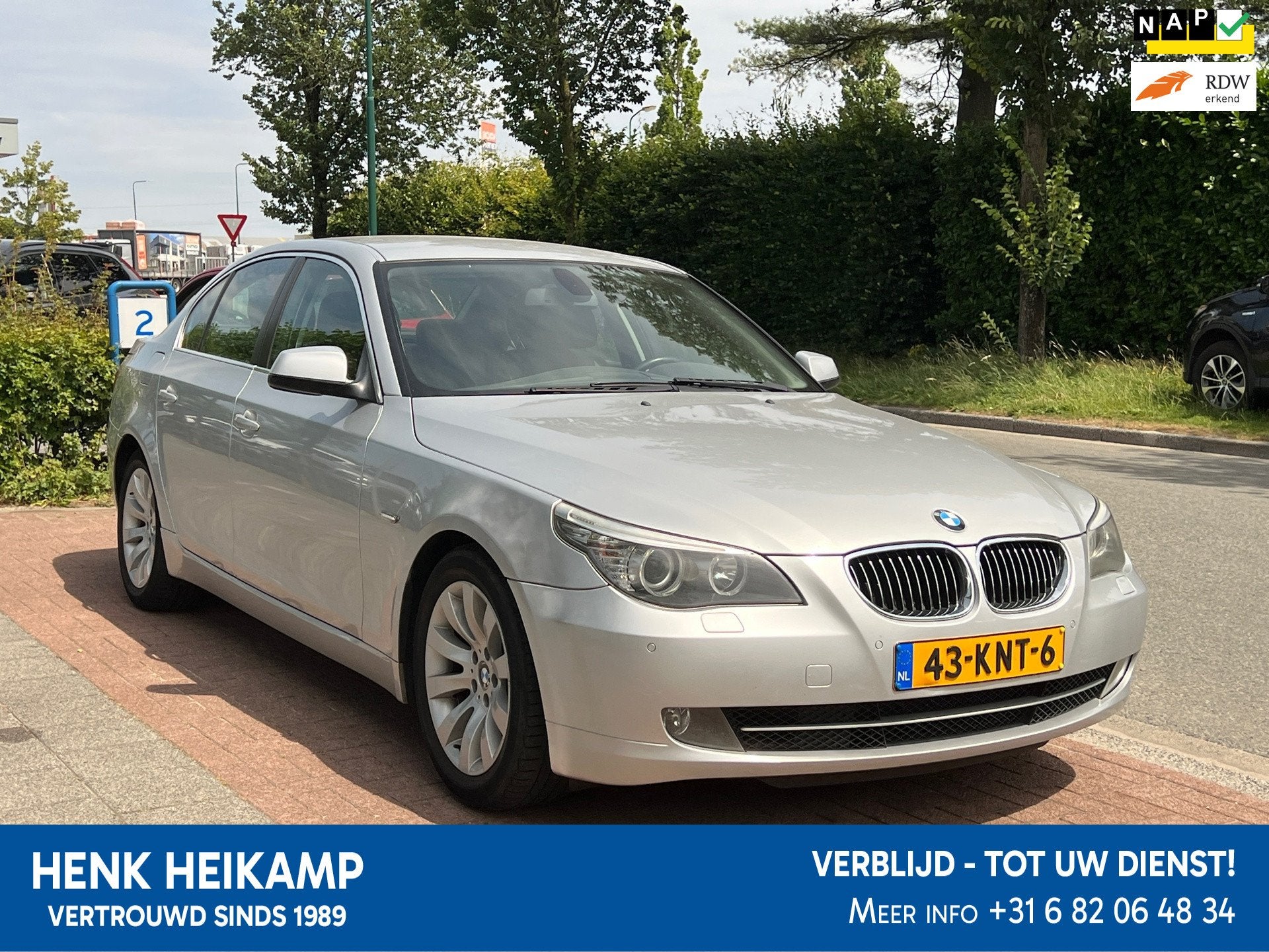 BMW 5-serie 525i Business Line Edition II, Auto's, Achterwielaandrijving, Gebruikt, Automatische klimaatregeling, 2000 kg