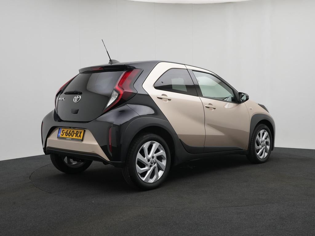 Toyota Aygo X 1.0 VVT-i S-CVT Automaat First Limited | Stoel, 12 maanden, Stof, Gebruikt, 4 stoelen