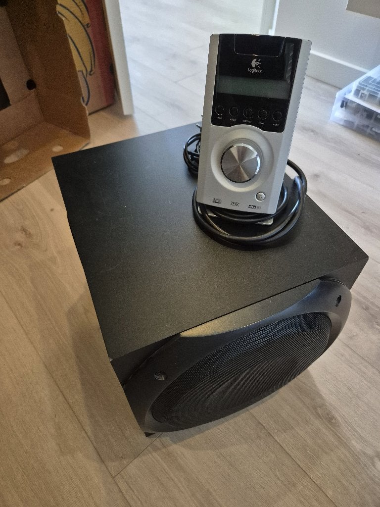 Logitech Z-5500 Subwoofer Defect, geen Speakers, Onderdelen, Gebruikt, Subwoofer, Ophalen, 150 watt of meer