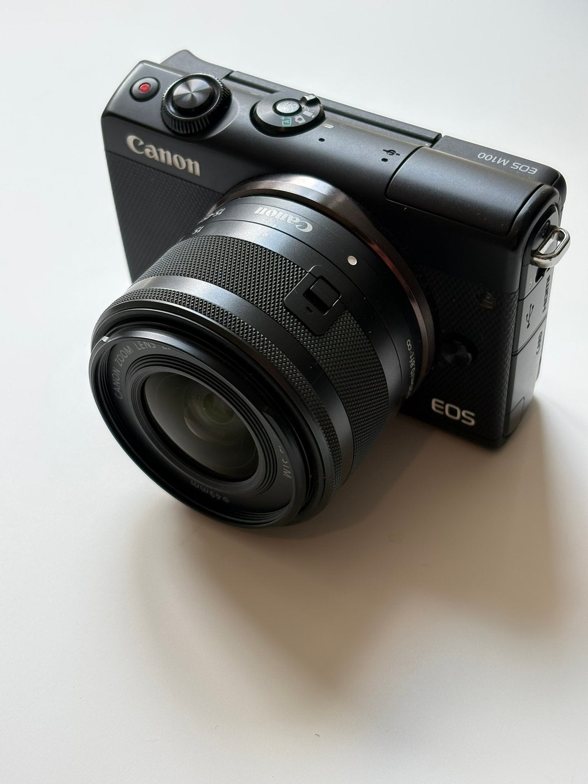 Nette canon eos m100 15-45 mm 24.2MP mirrorless camera, Audio, Tv en Foto, Fotocamera's Digitaal, Gebruikt, Systeemcamera, Canon