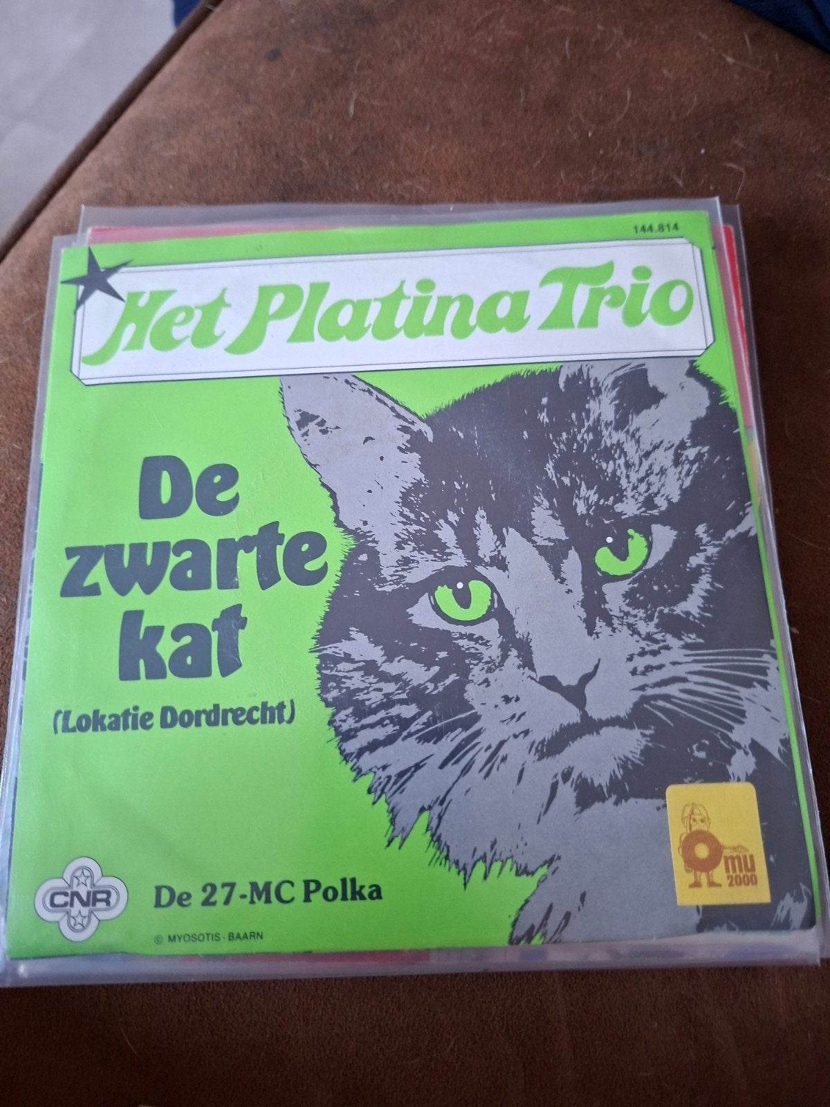 het platino trio de zwarte kat, Hobby en Vrije tijd, Gezelschapsspellen | Kaartspellen, Verzenden