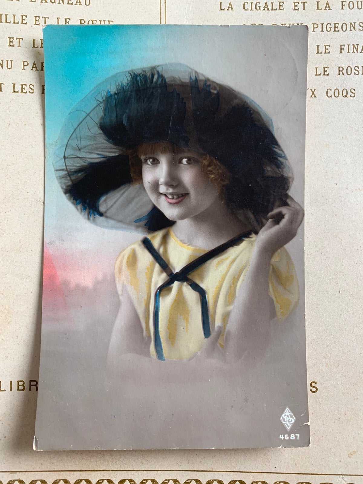 1921 Meisje met hoed (ME), Ophalen of Verzenden, 1920 tot 1940, Gelopen, Kinderen