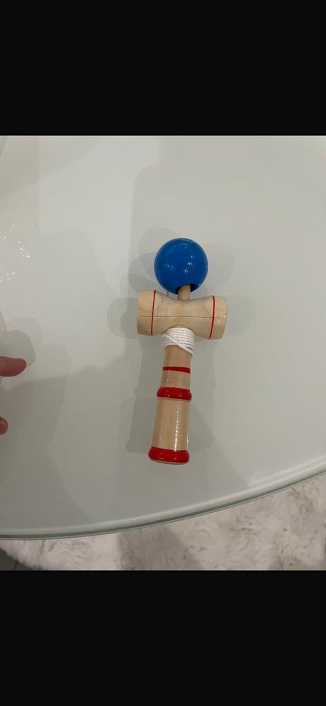 Houten kendama speelgoed, Ophalen of Verzenden, Zo goed als nieuw