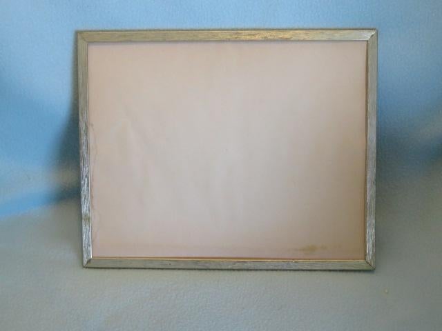 Vintage zilverkleurige metalen lijst 20,5 x 25,5 cm, Minder dan 50 cm, Gebruikt, Metaal of Aluminium, Ophalen of Verzenden