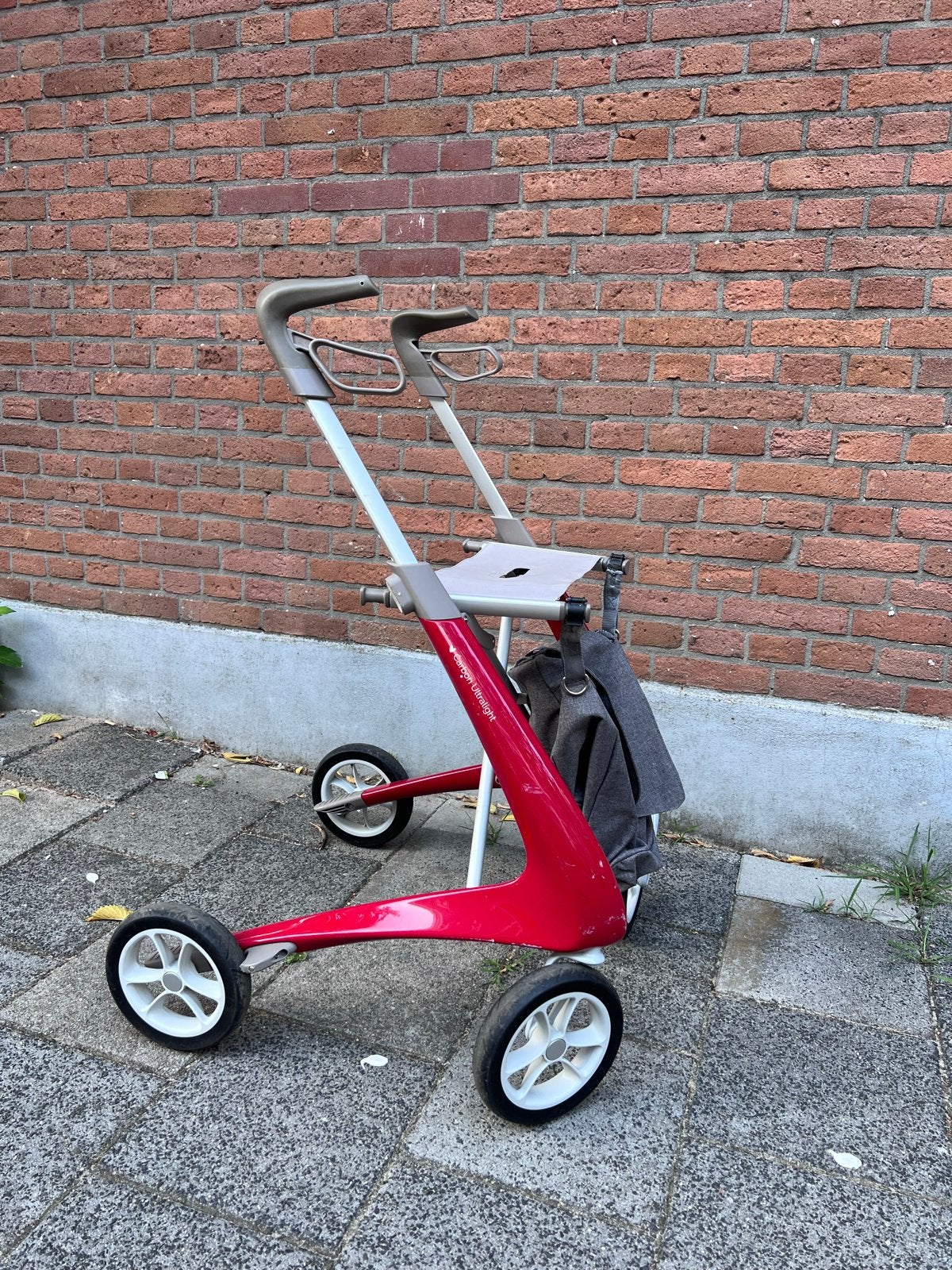 Rollator byAcre carbon ultralight lichtgewicht (standaard), Ophalen of Verzenden, Lichtgewicht, Gebruikt