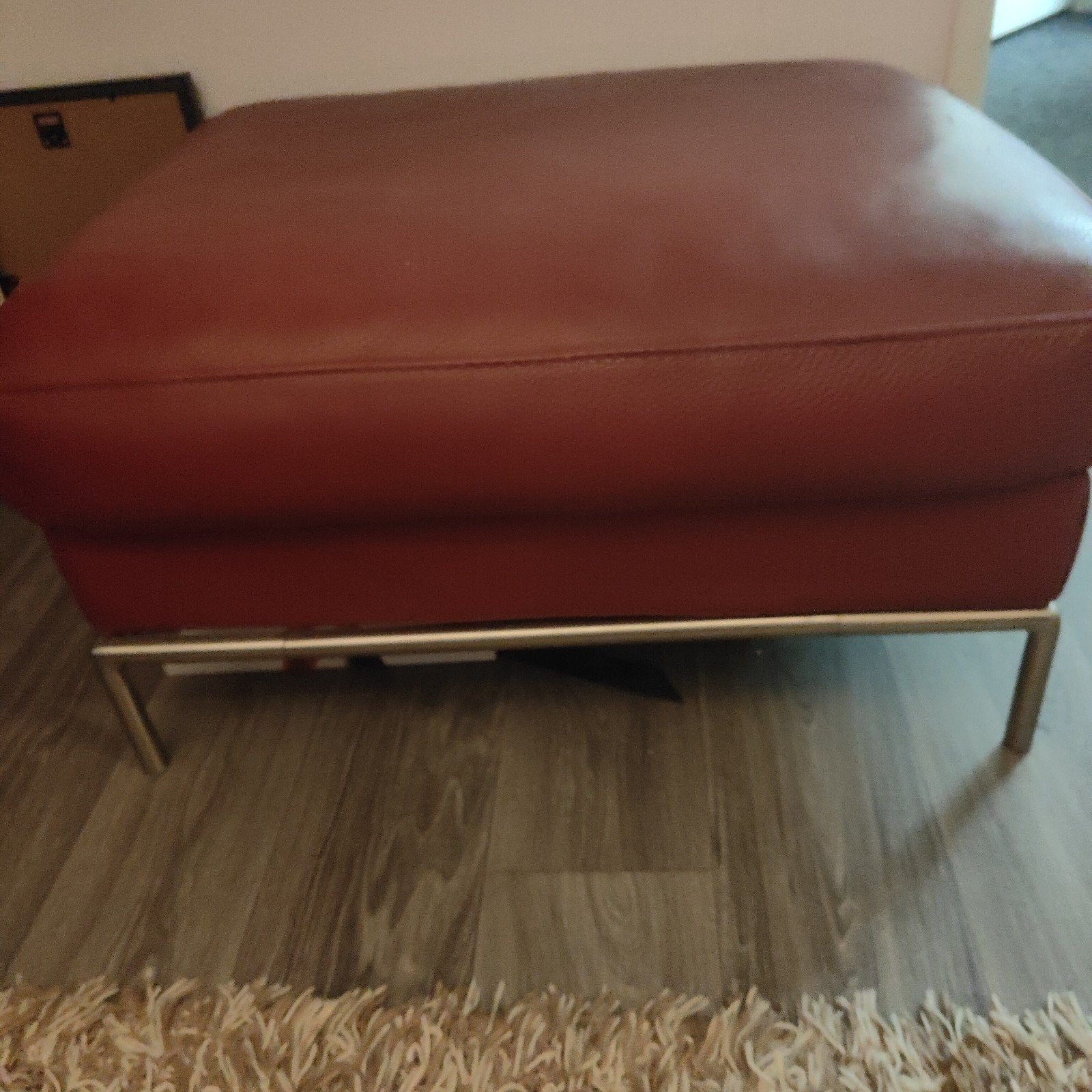 Rood lederen hocker, Ophalen, Rechthoekig, 75 tot 100 cm
