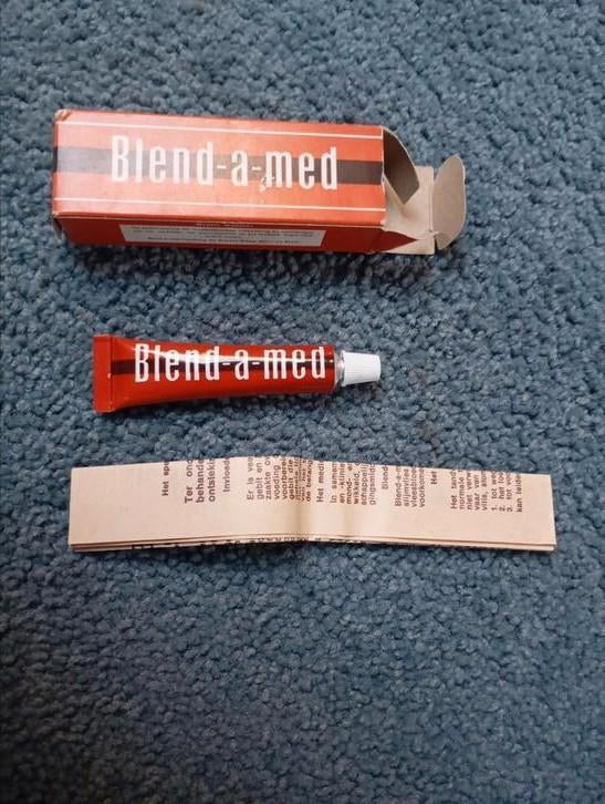 Vintage Blend-a-med Monstertje Tandpasta 1960, Verzamelen, Merken en Reclamevoorwerpen, Ophalen of Verzenden, Gebruiksvoorwerp