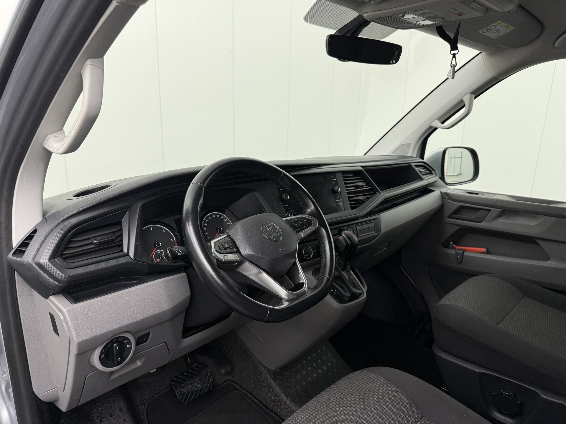 Volkswagen Transporter 2.0TDi 150PK DSG Automaat Lang Highli, Dealer onderhouden, Stof, Gebruikt, 4 cilinders