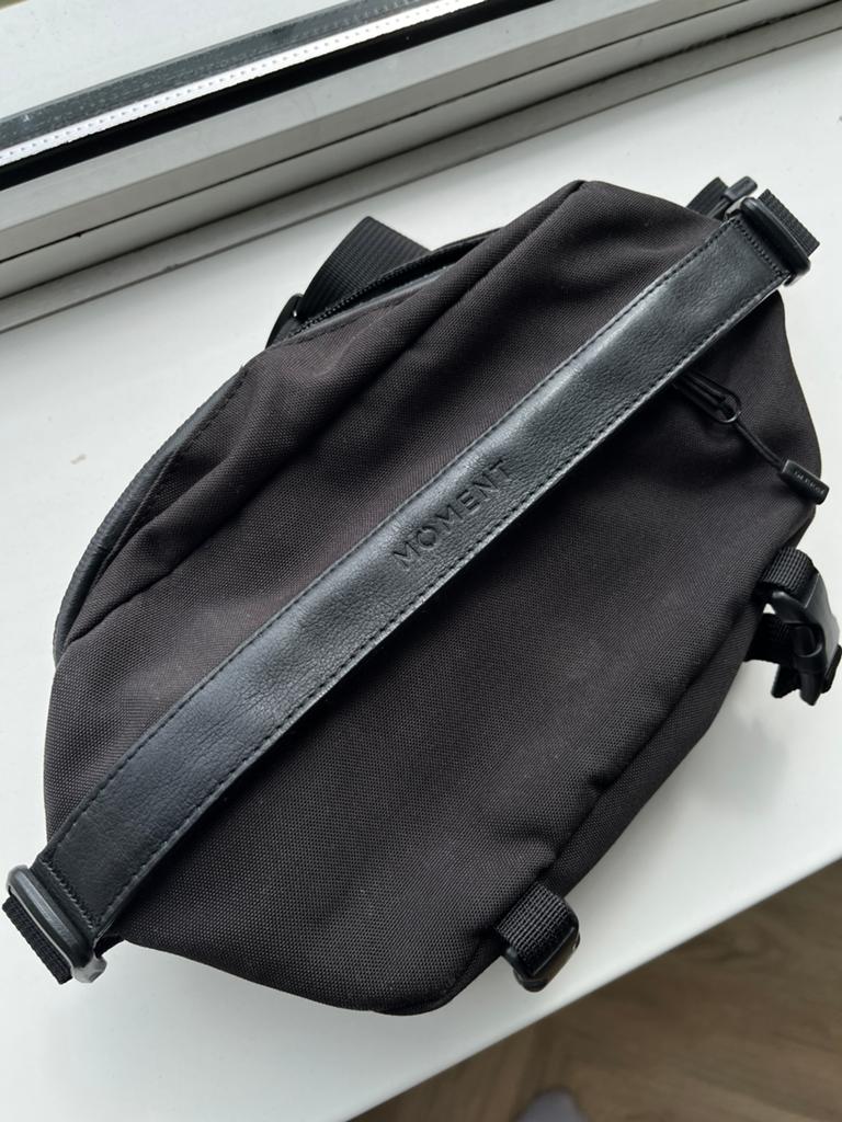 Moment sling tas zwart, Ophalen of Verzenden, Gebruikt