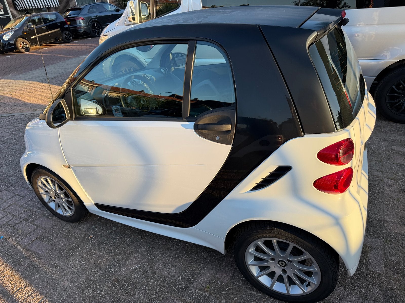 Smart ForTwo 1.0 45KW Coupe 2007 Zwart, Auto's, Smart, 21 km/l, Achterwielaandrijving, 18 €/maand, 61 pk