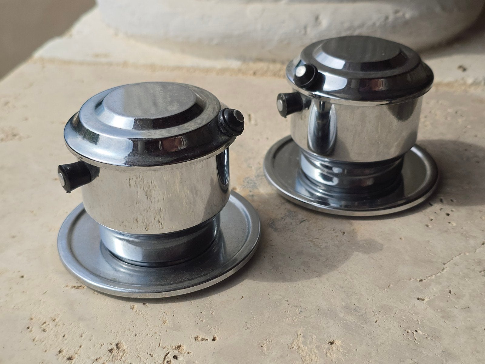 2x vintage roestvrijstalen Vietnamese koffiefilters / Phin, Ophalen of Verzenden