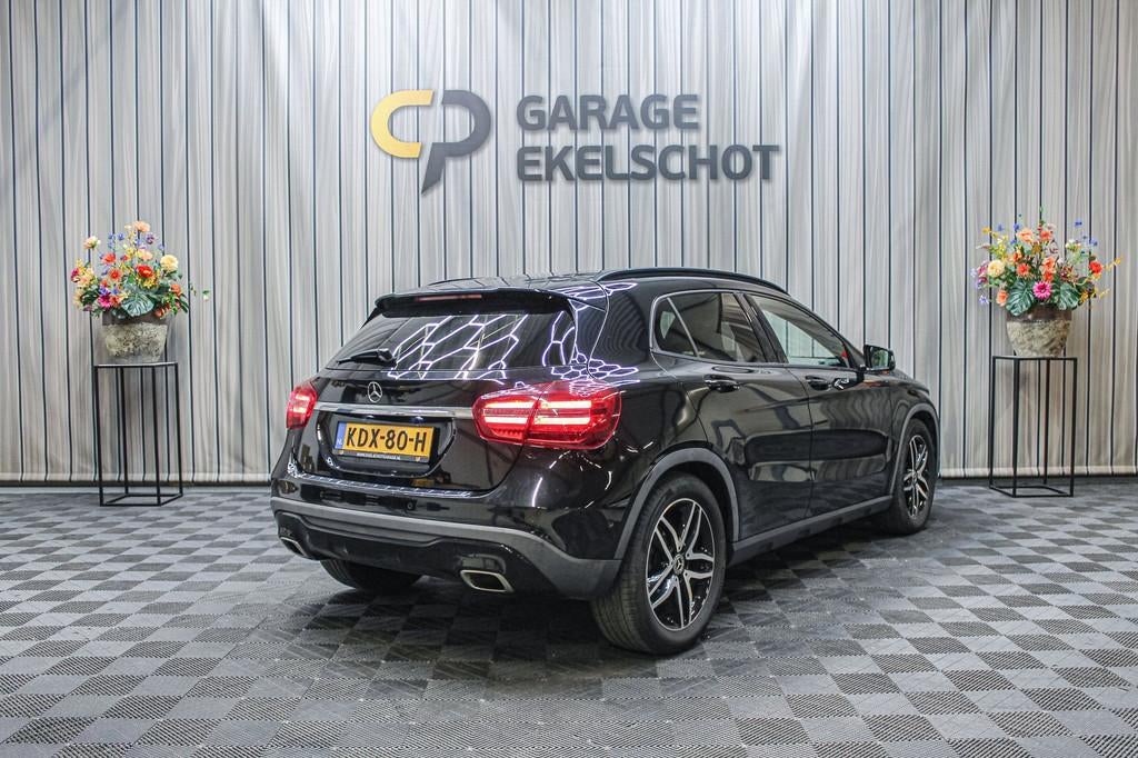 Mercedes-Benz GLA-KLASSE 180 Automaat/Night/Carplay/Pdc, Auto's, Mercedes-Benz, Gebruikt, 4 cilinders, 715 kg, 1595 cc