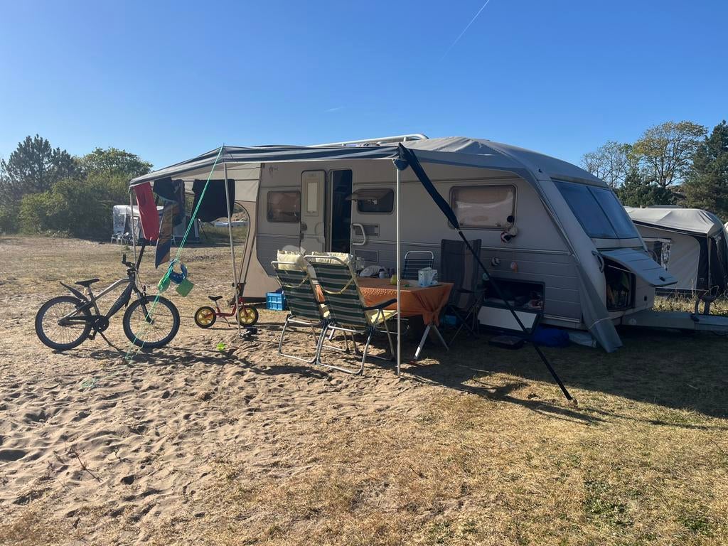 KIP Hyline 53 TEB incl. mover, winterpakket, voortent, airco, Caravans en Kamperen, Rondzit, Kip, 2 aparte bedden, Particulier