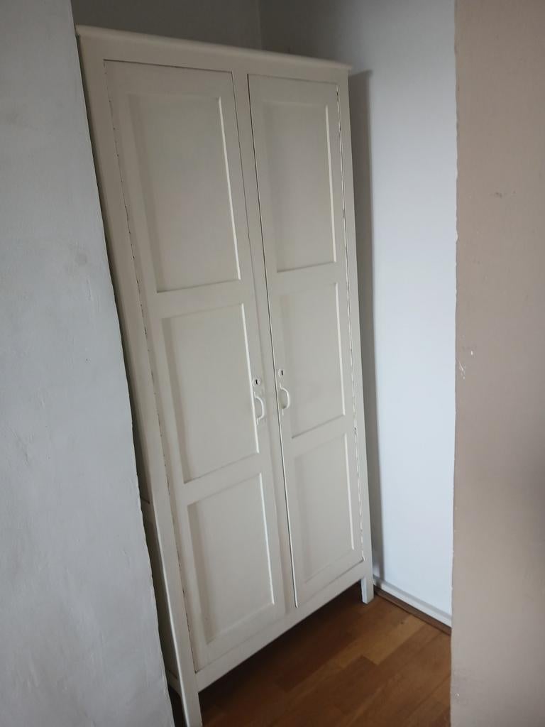 Witte oude houten keukenkast met schappen, Ophalen of Verzenden