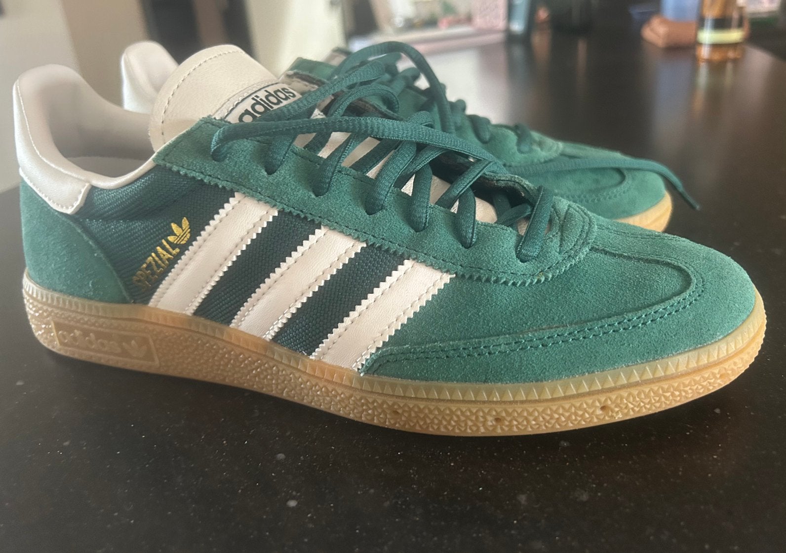 Adidas Handball Spezial, Ophalen of Verzenden, Groen, Sneakers of Gympen, Zo goed als nieuw