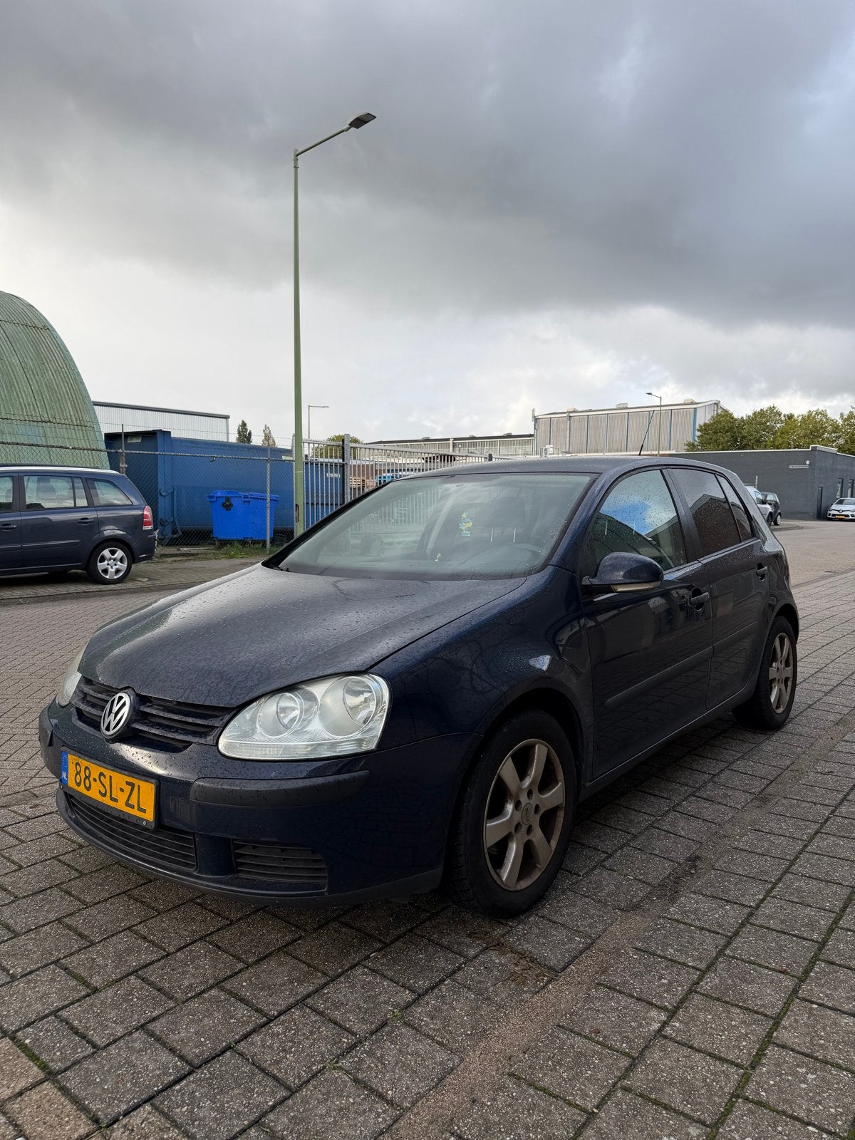 Volkswagen Golf 1.6 75KW 5D 2006 Blauw, Auto's, Voorwielaandrijving, 4 cilinders, Blauw, 620 kg