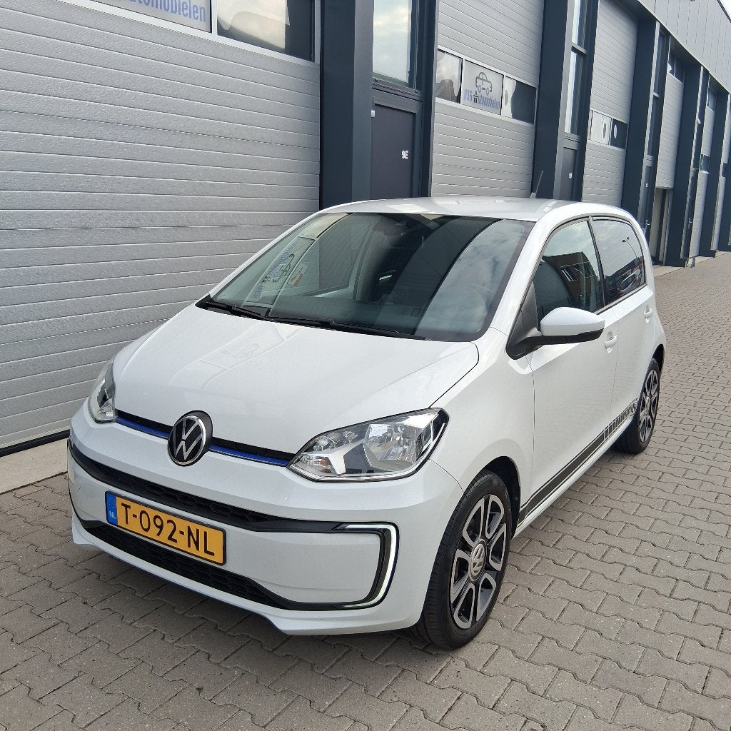 Foto 4 van Volkswagen E-Up! STYLE /Cruise C/ CAMERA/ 92,4% SOH/LUXE