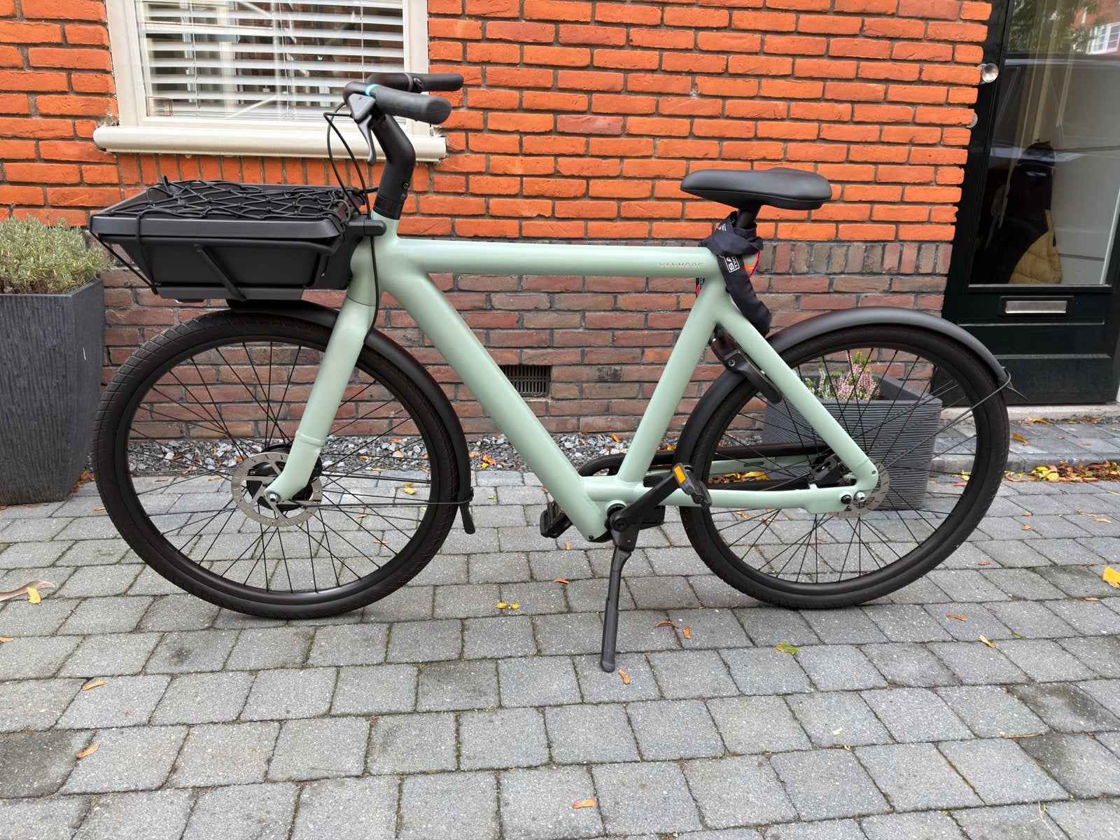 VanMoof S6 Pearl Mint: Voordrager Mand & Slot - nieuwstaat, Ophalen, Zo goed als nieuw, 55 tot 59 cm, Vanmoof