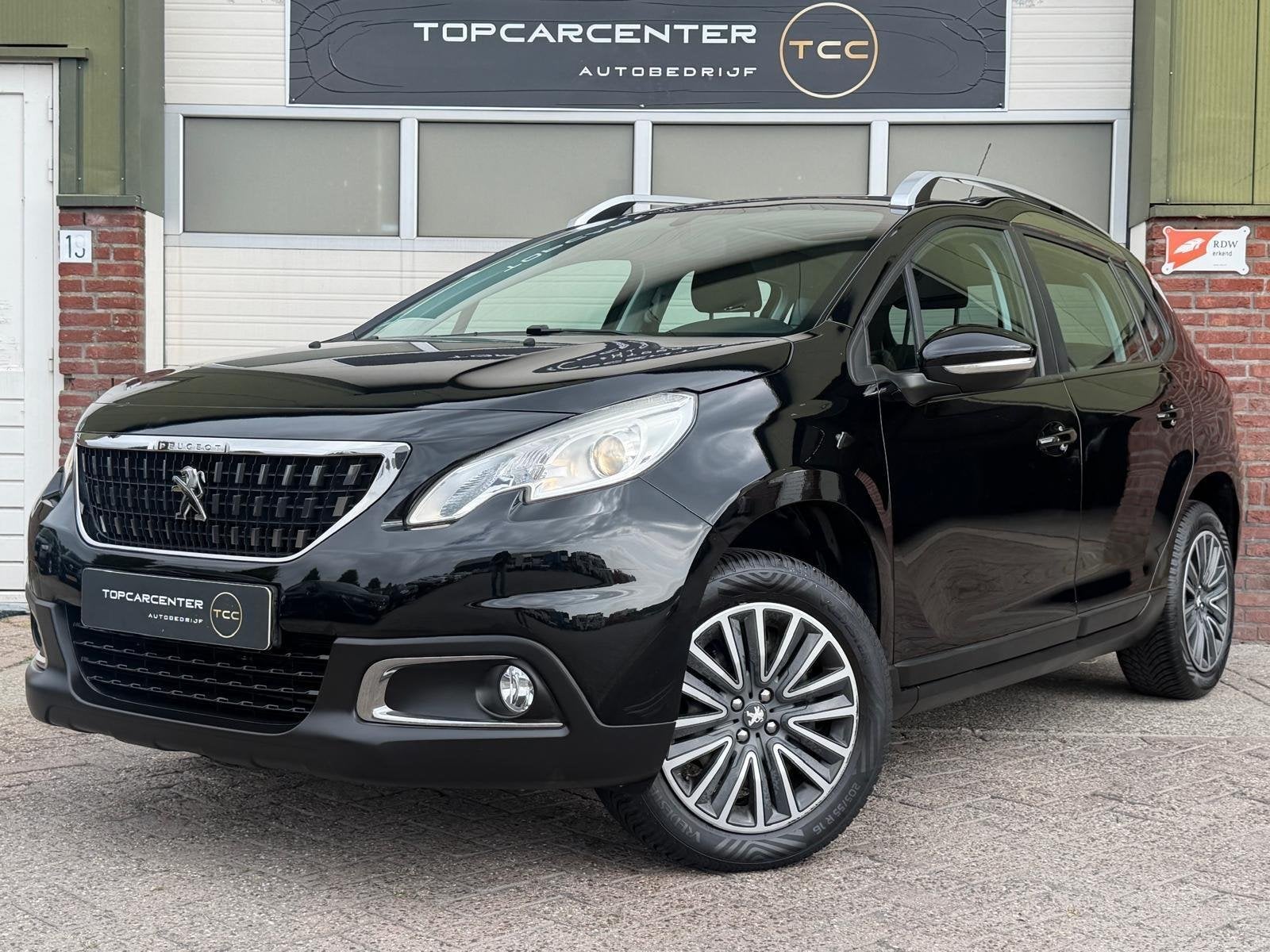 Peugeot 2008 1.2 Blue Lion/AIRCO/PANO/TREKH/CARPLAY/APK/NAP, Voorwielaandrijving, Parkeersensor, Euro 6, 1199 cc
